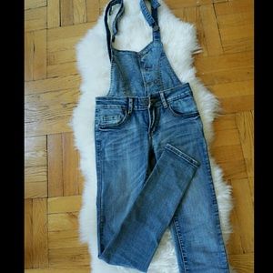 Zara denim skinny overall in size us2